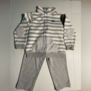 Carter’s 2-Piece. ref. 0027